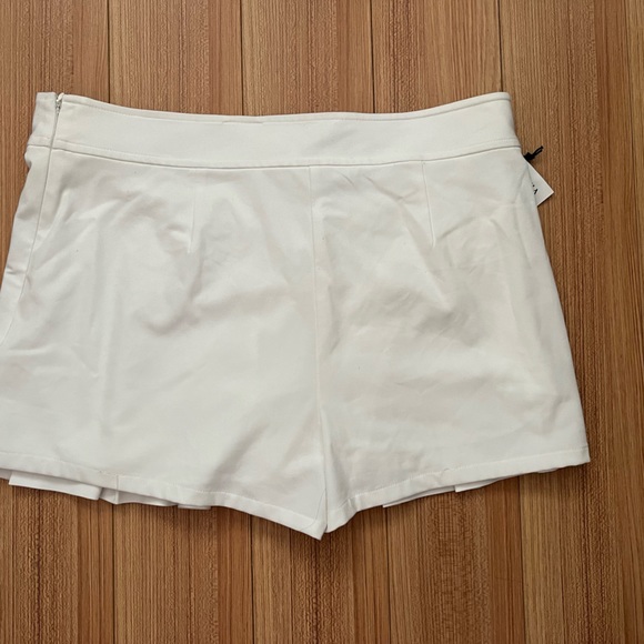 BNWT - Sundays best Rowan skort - Picture 2 of 2